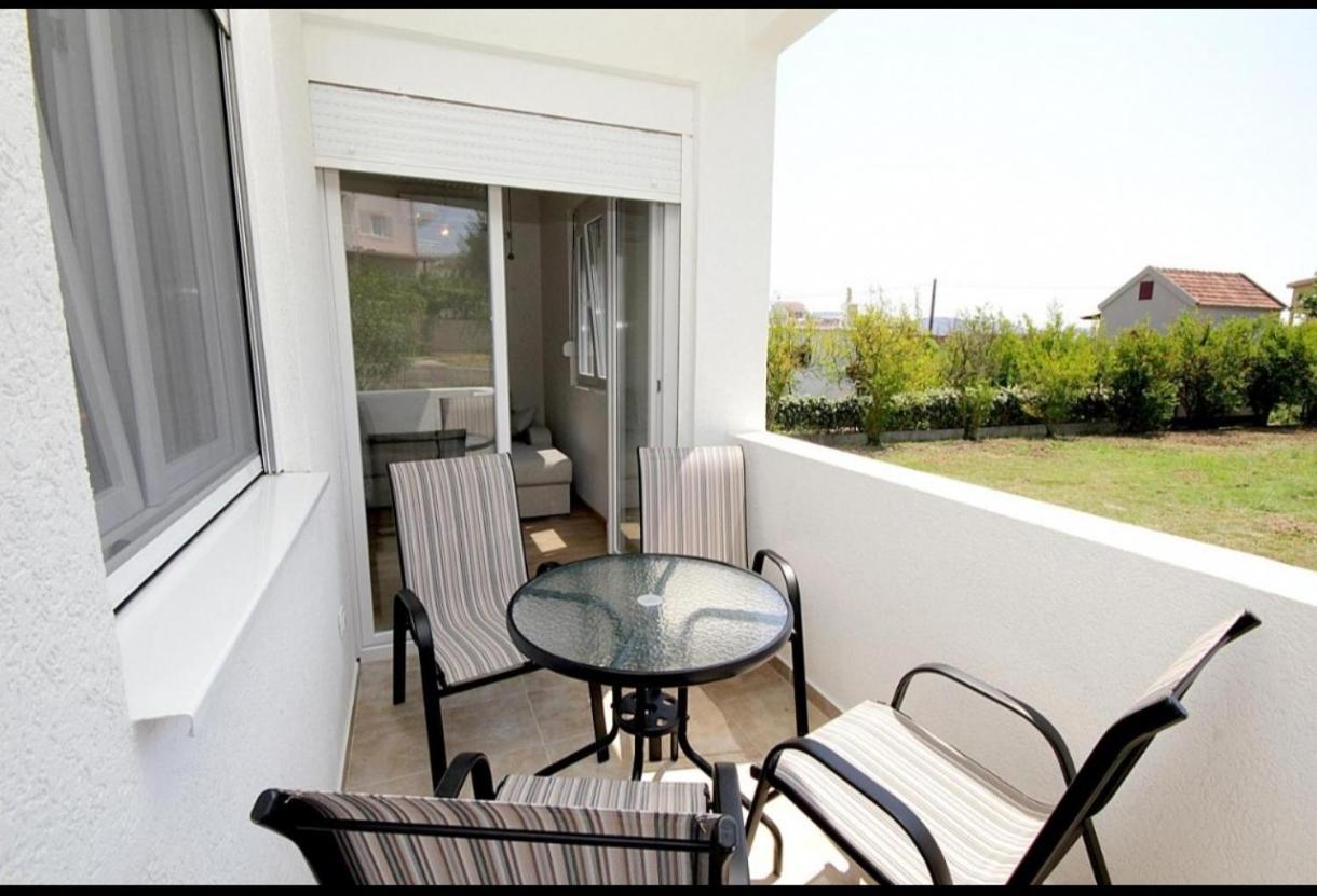 Apartmani Begovic Бар Экстерьер фото