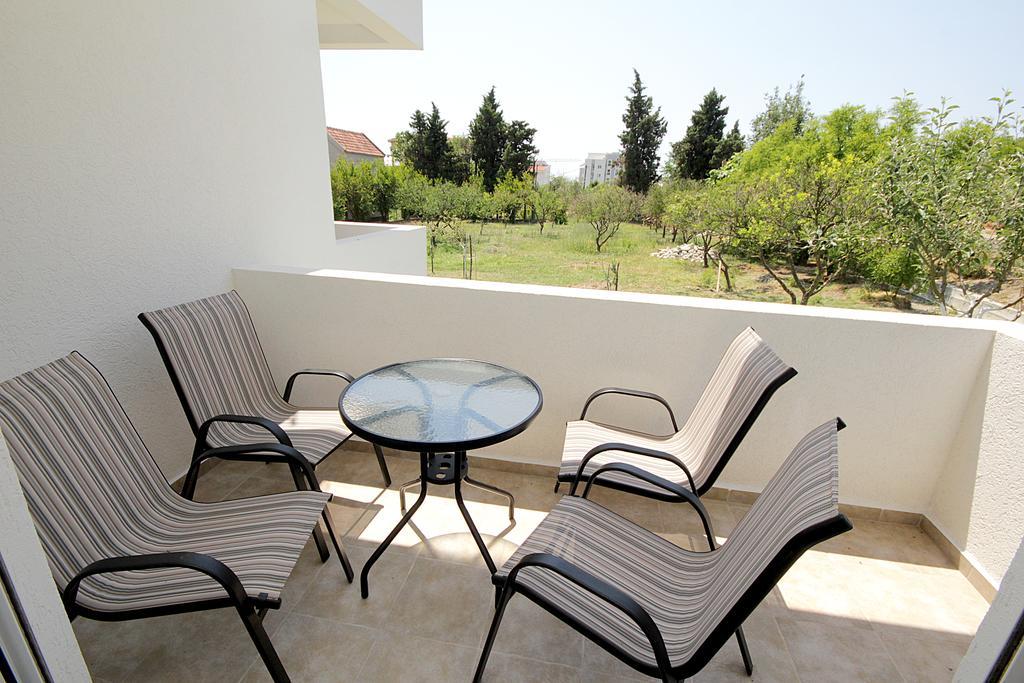 Apartmani Begovic Бар Экстерьер фото