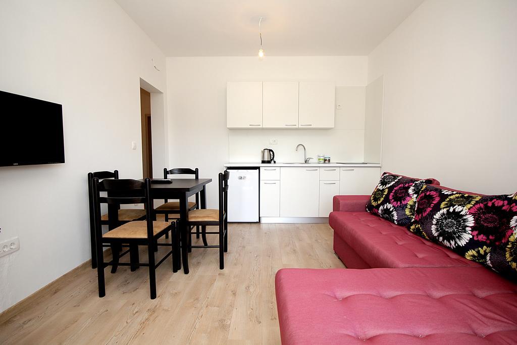 Apartmani Begovic Бар Экстерьер фото