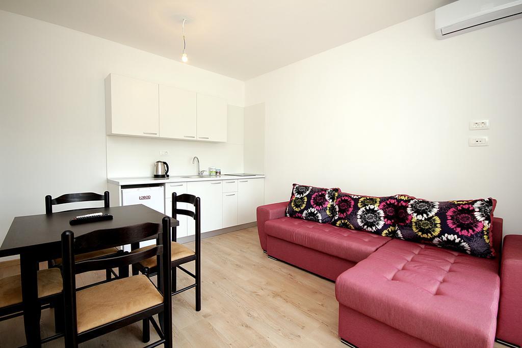 Apartmani Begovic Бар Экстерьер фото